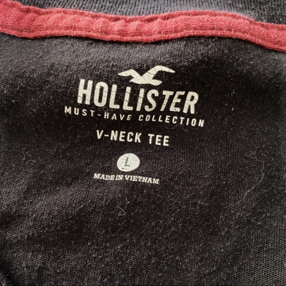Hollister Mens Must Have Collection Black V-Neck Tee Size Large Basic Shirt - Picture 4 of 6